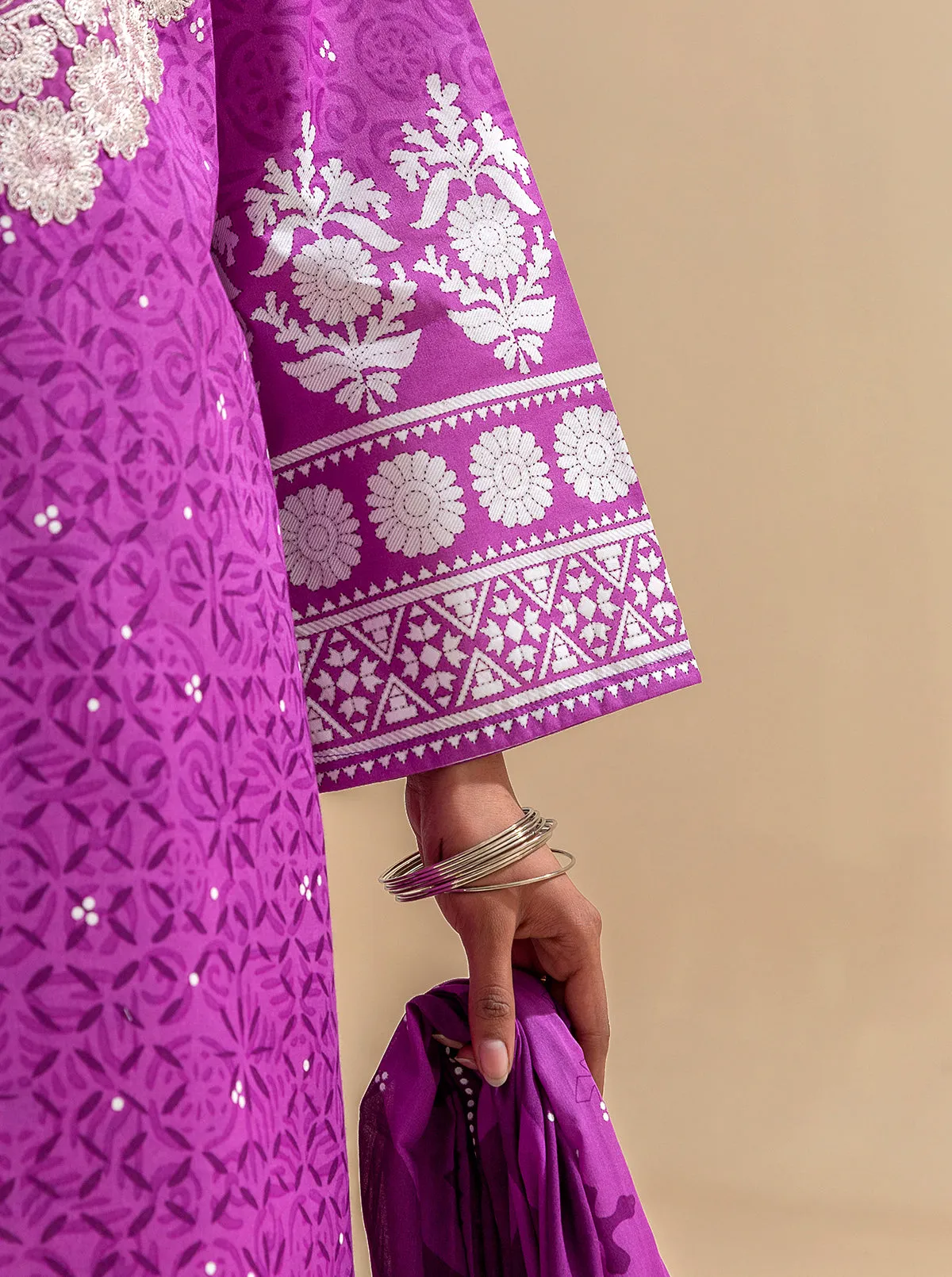 3 PIECE EMBROIDERED LAWN SUIT-CACTUS FLOWER