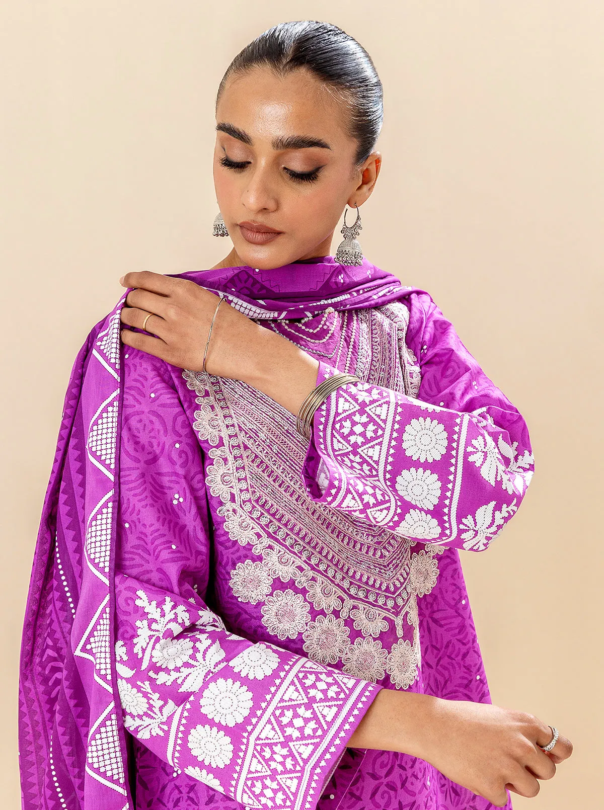 3 PIECE EMBROIDERED LAWN SUIT-CACTUS FLOWER