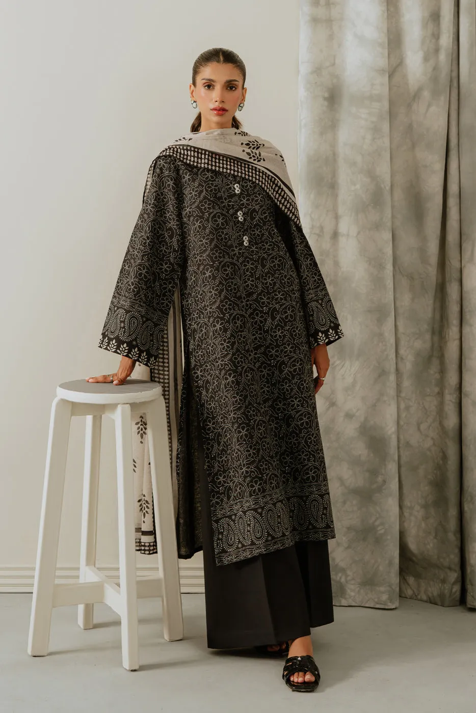 3 PIECE PRINTED LAWN-MYSTERY STITCH
