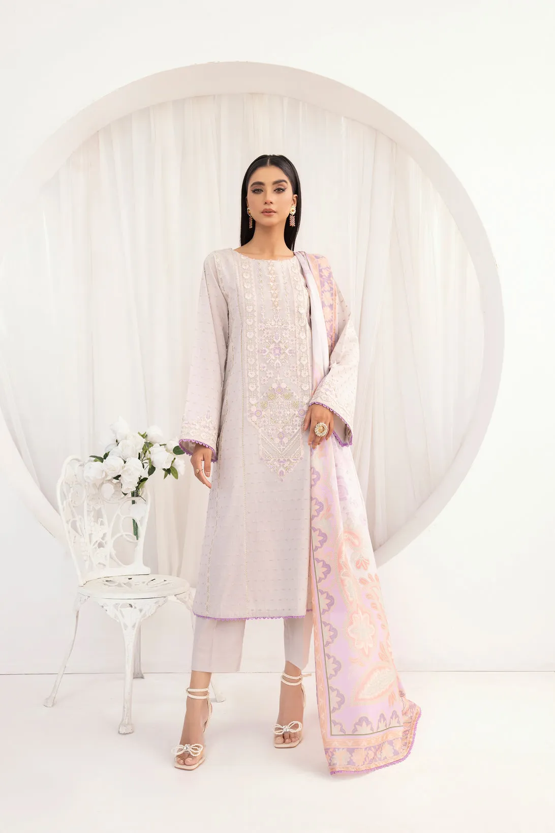 3PC HEMLINE EMBROIDERED LAWN DRESS 08