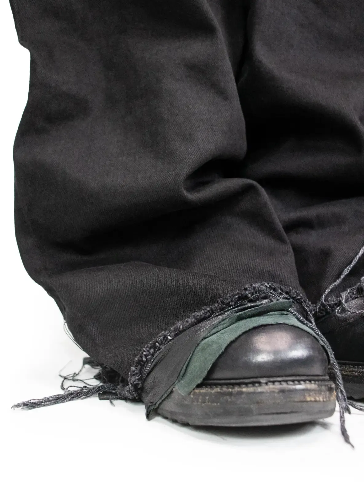 CRUDE LEATHER BAGGY DENIM