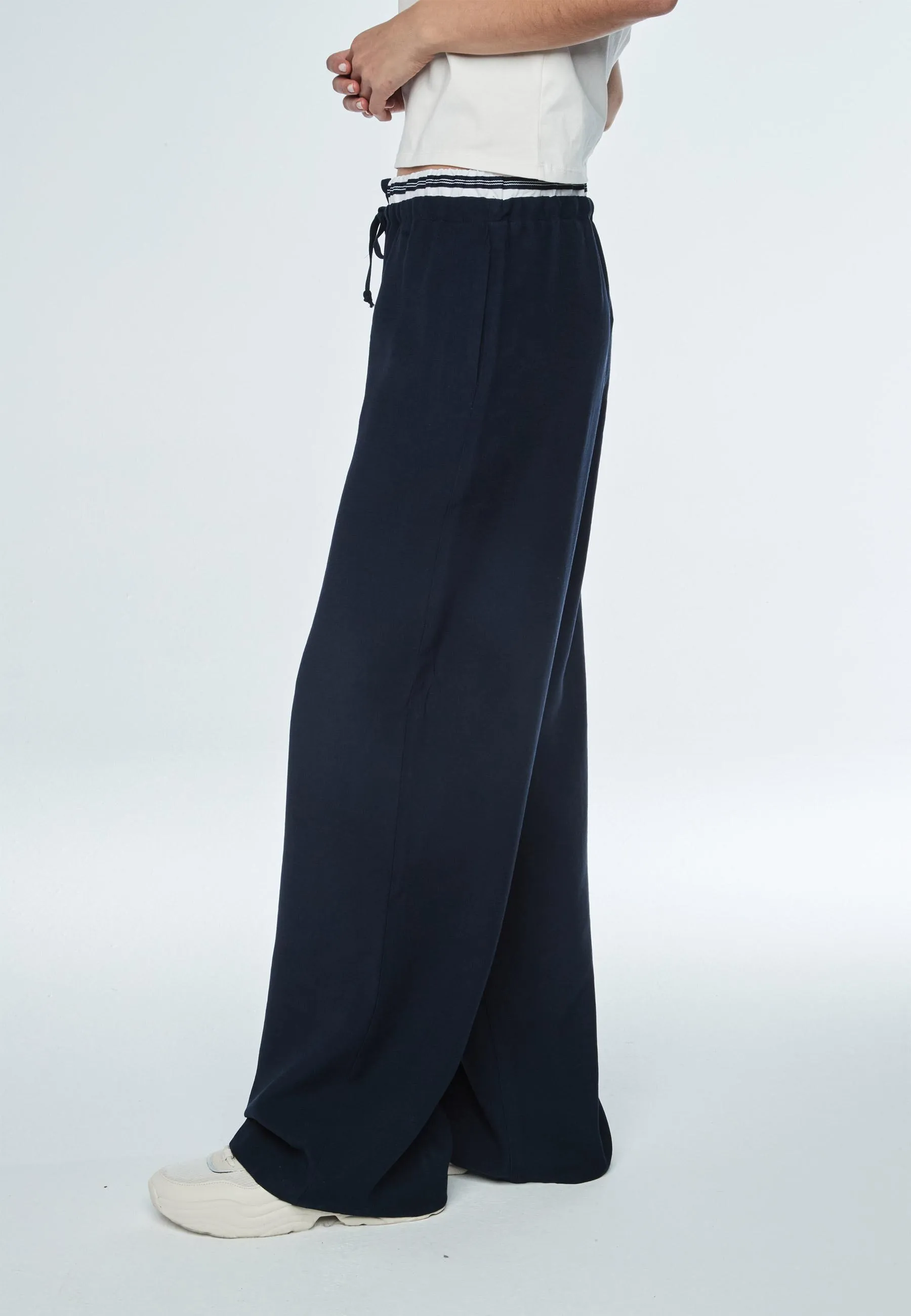 Sadine Trouser in Navy Blue