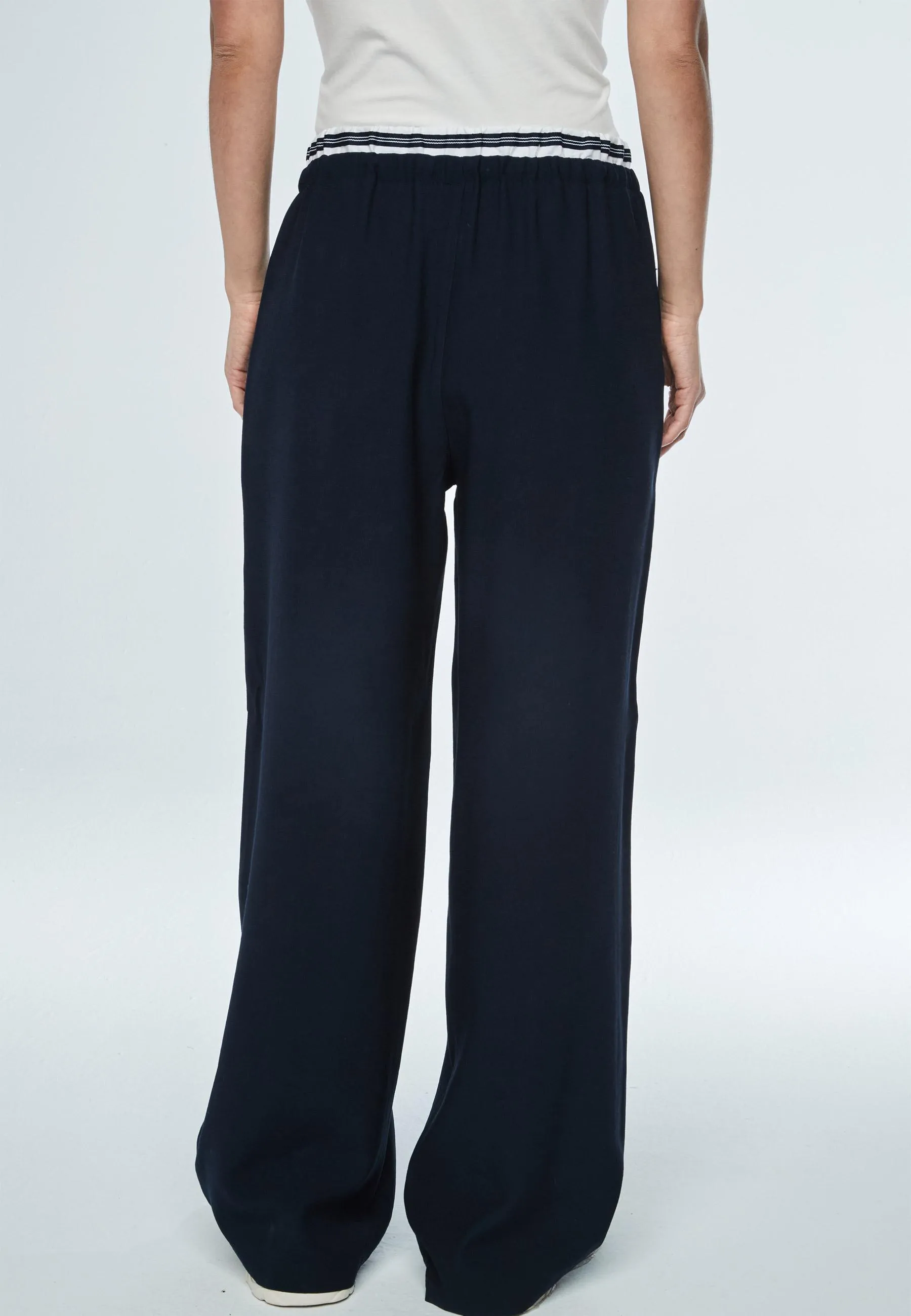 Sadine Trouser in Navy Blue