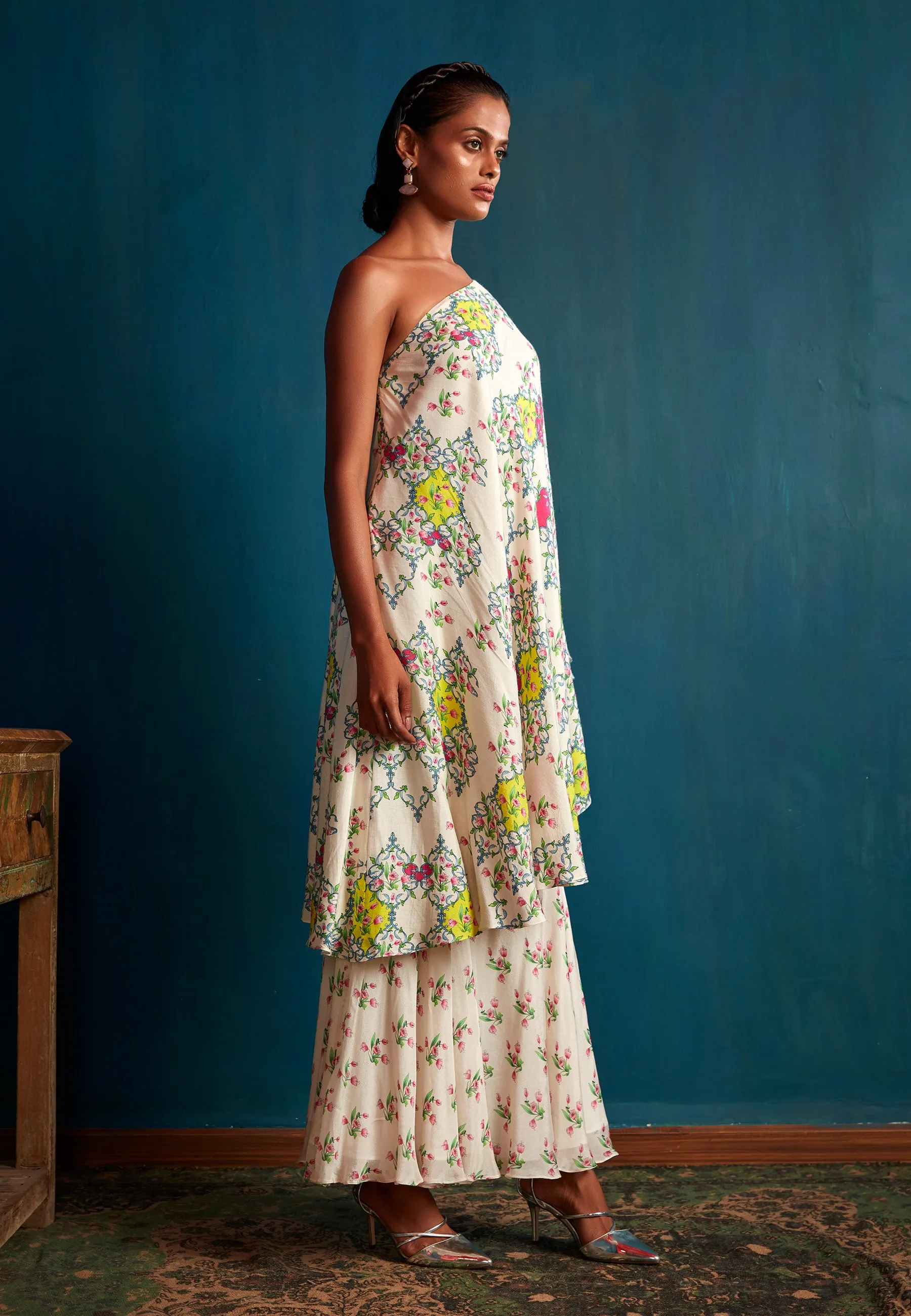 TOP & SHARARA PANTS
